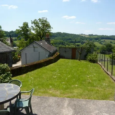 Tatil Evi Maison Authentique A : Confort, Jardin Clos, Animaux Bienvenus, Proche Salers Et Puy Mary - Fr-1-742-503 Drugeac
