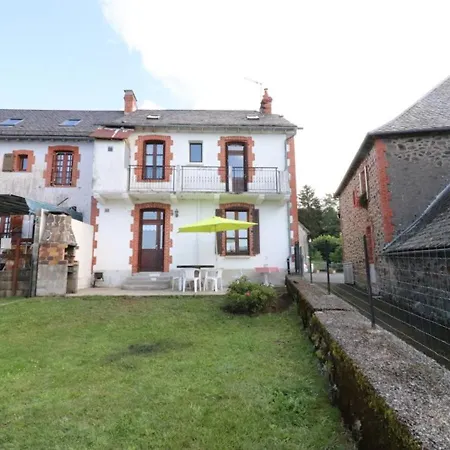 Tatil Evi Maison Authentique A : Confort, Jardin Clos, Animaux Bienvenus, Proche Salers Et Puy Mary - Fr-1-742-503